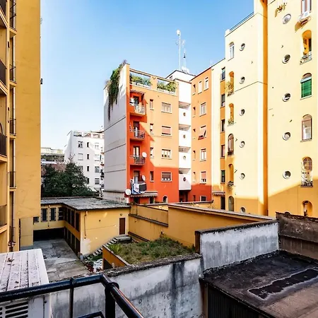 Bright Apartment-linate 10'- Duomo 10 Min شقة