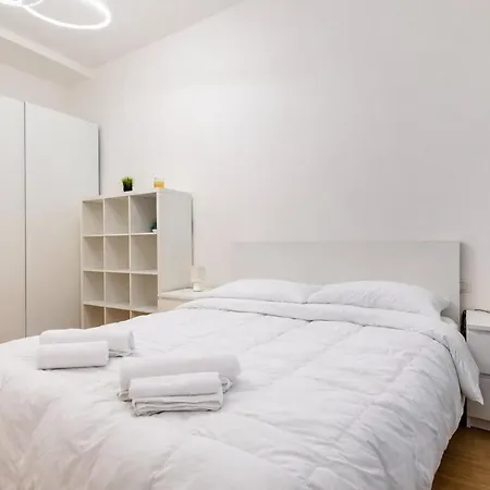 Bright Apartment-linate 10'- Duomo 10 Min * Mediolan